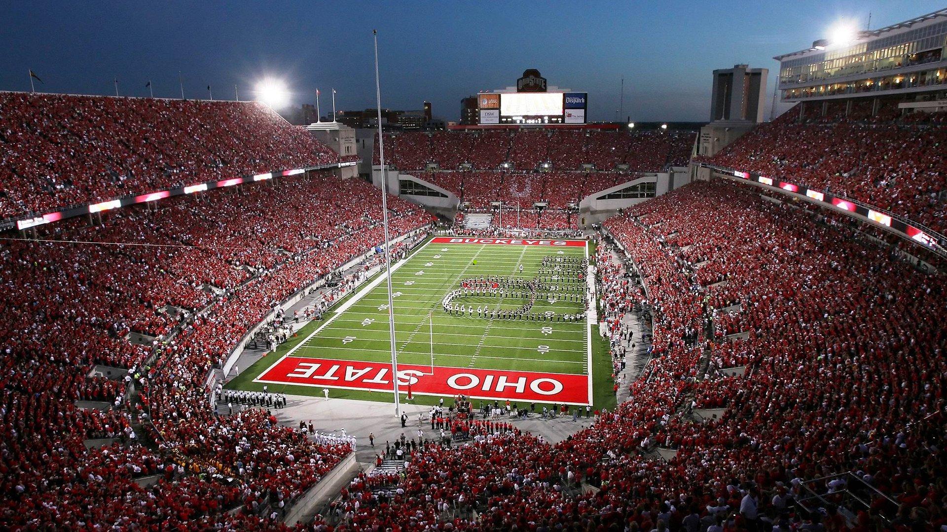 强势开团制霸赛场 LMS力克LPL先拔头筹