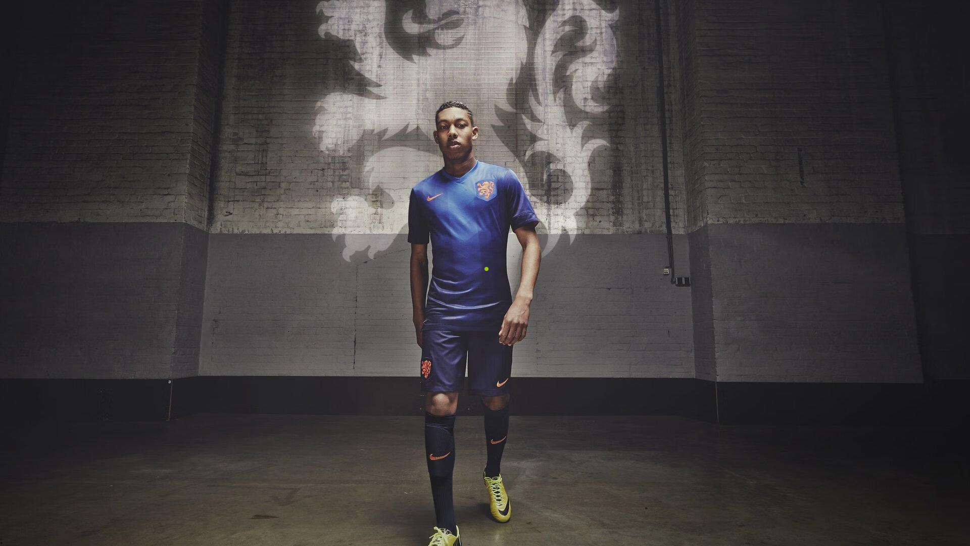 开云官网：安特卫普锁定中超传奇？外媒曝比甲劲旅有意招募费莱尼，蓬蓬头或重返比利时赛场